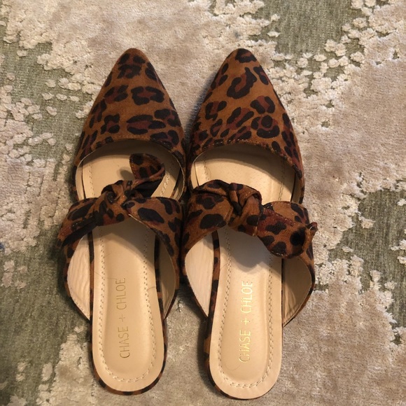 Chase + Chloe Shoes - Chase & Chloe Knotted Flat Mule Leopard Print Chase + Chloe Shoes - Chase & Chloe Knotted Flat Mule Leopard Print